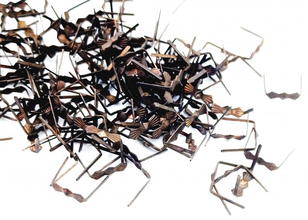 Antique Brass Bow Clips 11mm Closed 34mm Open