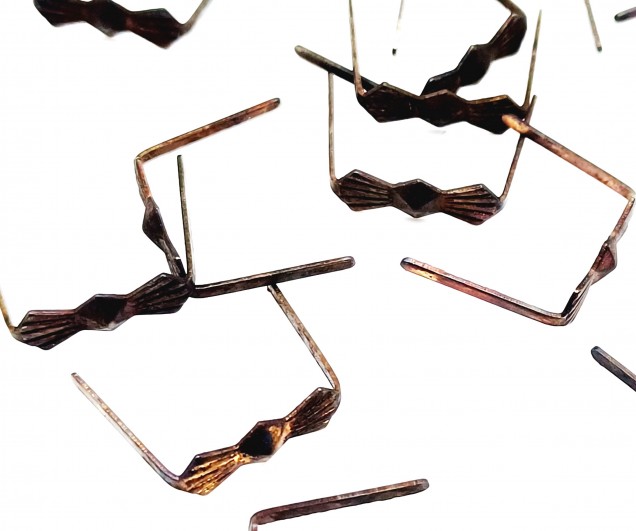 Antique Brass Bow Clips 11mm Closed 34mm Open