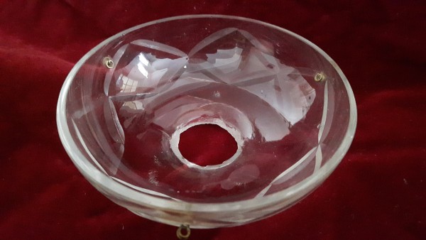 Hand cut top canopy crossed petal design