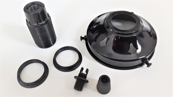 E14 SES lamp holder with 3 1~4 inch gallery in black or white