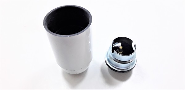 B22 Bakelite Lamp Holder Plain Skirt White 65mm High 10mm Thread