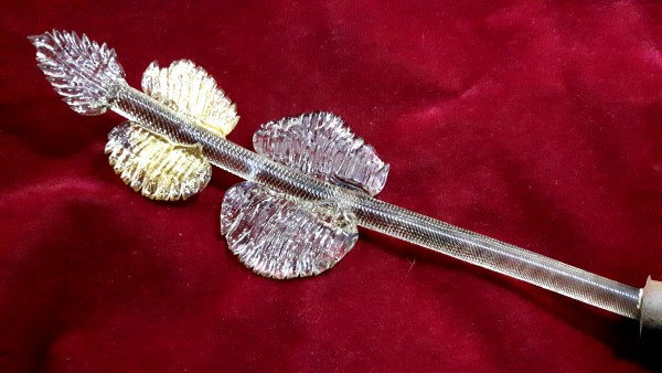 Venetian Murano Clear and Gold Chandelier Leaf Circa 1900.  B stock tray MB1  