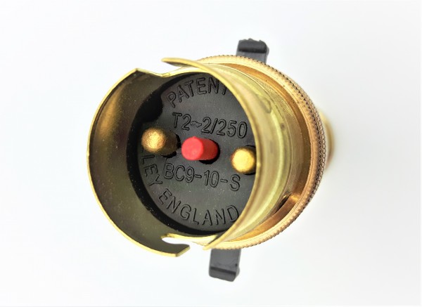 Switched pedestal lamp holder B22 Brass Finish 4 Height Options