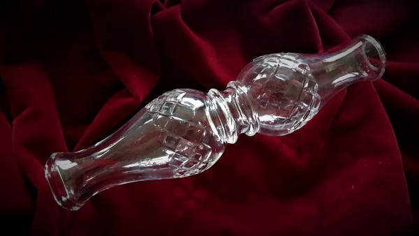 CHANDELIER CENTRE COLUMN with cross pattern 