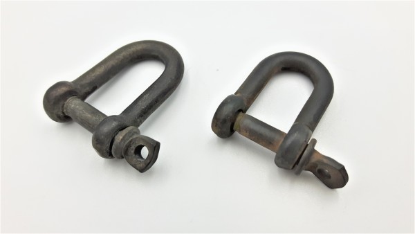 Antique plated Shackles 