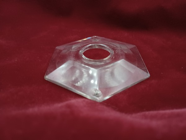 EARLY 1900s HAND CUT BOBECHE