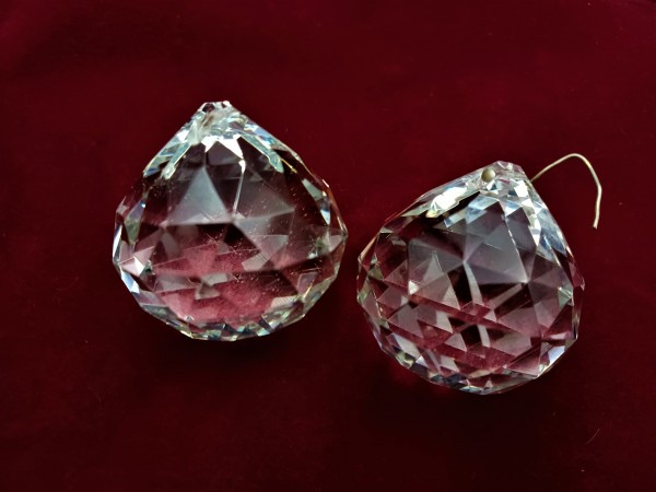 Vintage Chandelier ball 