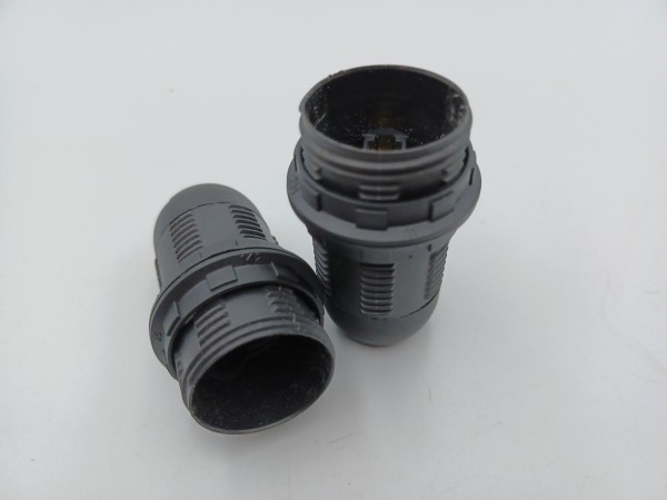 E14 Bulb Lamp Holder 2 Part Threaded Skirt And 2 Shade Rings 