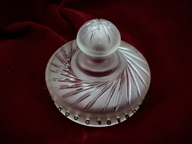 Bag type chandelier cut frosted glass finial 40 pin holes 