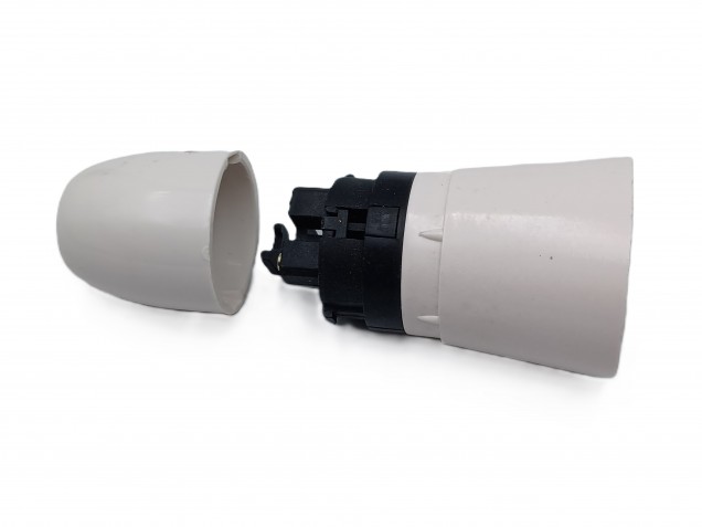 3 PART B22 - BC UNSWITCHED LAMP HOLDER IN WHITE