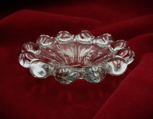 Bobeche - bobble rimmed