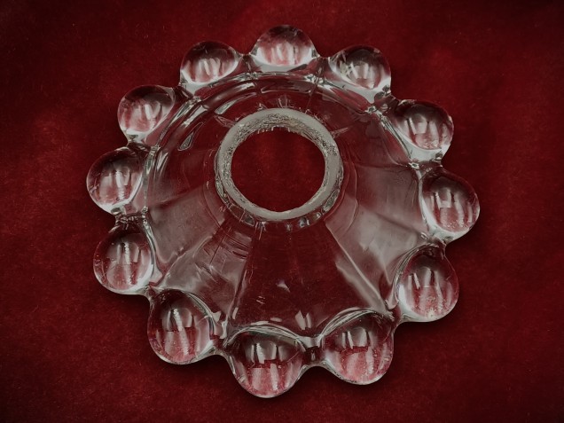 Bobeche - bobble rimmed