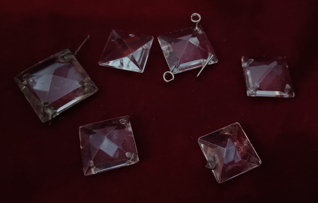 Square Divider 3 or 4 Pin Hole