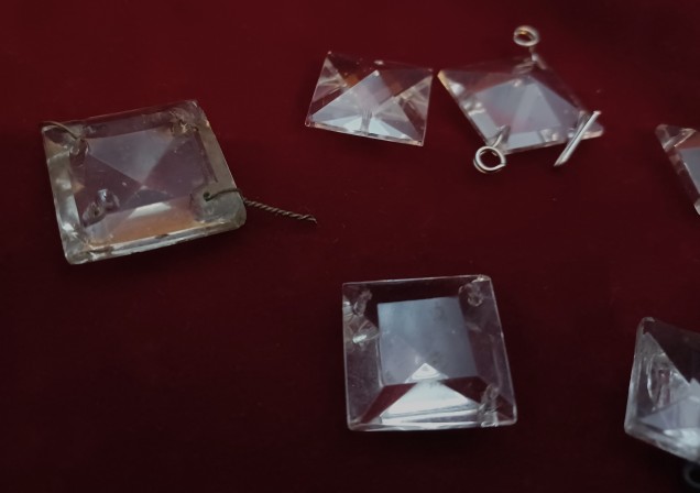 Square Divider 3 or 4 Pin Hole