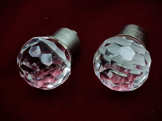 Chandelier ball finial with 10mm male thread