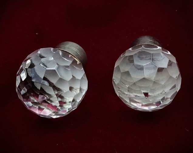 Chandelier ball finial with 10mm male thread