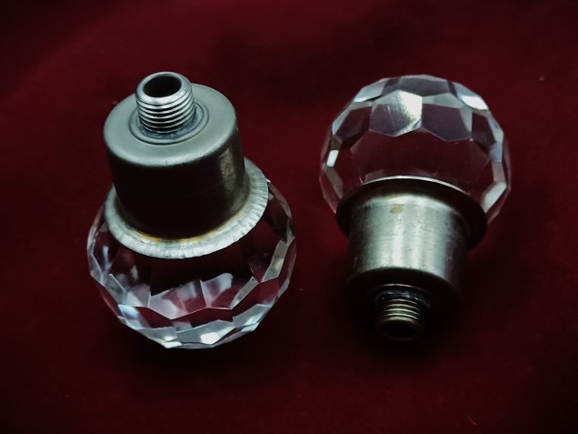 Chandelier ball finial with 10mm male thread