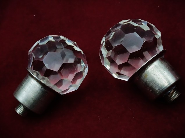 Chandelier ball finial with 10mm male thread
