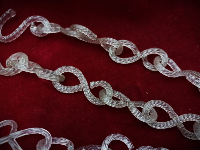 Venetian Glass Sway Chain Clear Glass  