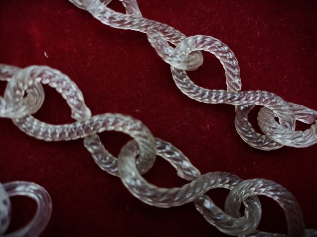 Venetian Glass Sway Chain Clear Glass  