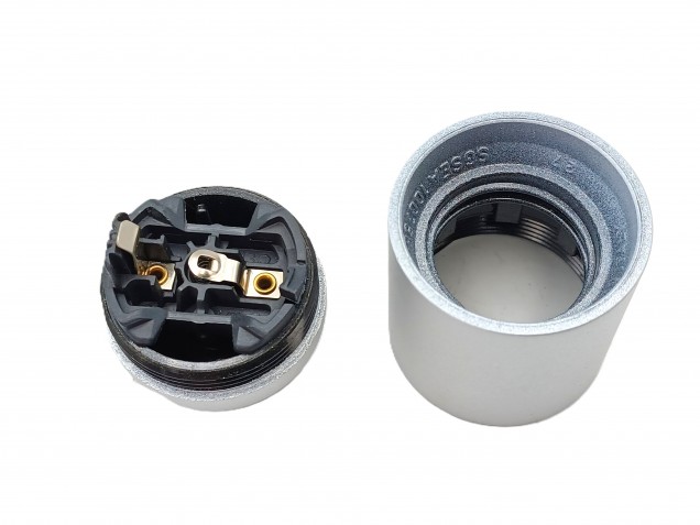E27 ES 3 part lamp holder silver plain skirt