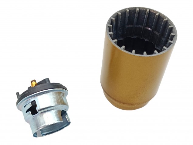 B22 Bakelite lamp holder in gold