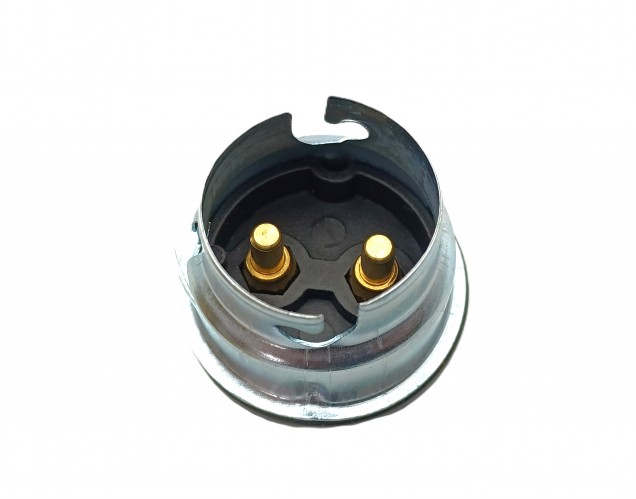 B22 Bakelite Lampholder Threaded Skirt and 2 Shade Rings gold