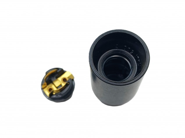 E14 Bulb Lamp Holder 3 Part Plain Skirt Black Plastic