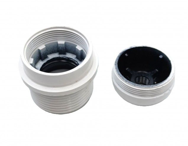 3 PART E27 - ES LAMP HOLDER IN WHITE HALF THREADED SKIRT