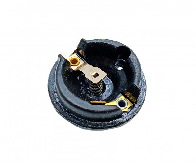 3 PART E27 - ES LAMP HOLDER IN WHITE HALF THREADED SKIRT