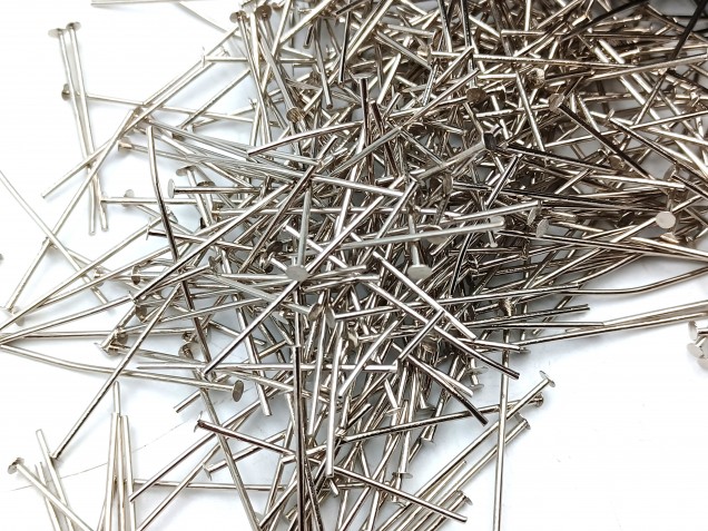 100 grams of Nickel pins 30mm x 0.9mm (approx 720 pins)