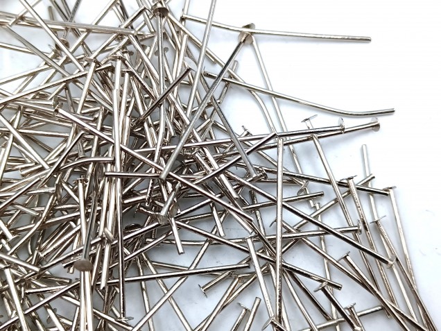100 grams of Nickel pins 30mm x 0.9mm (approx 720 pins)