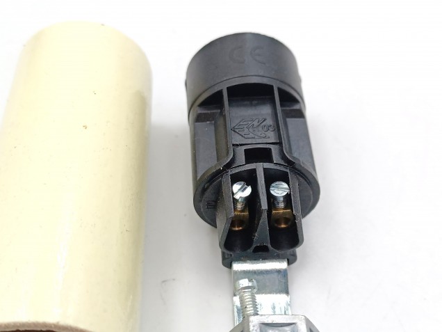 Chandelier Candle cover 65mm x 24mm cream tube card and E14 Lamp holder 