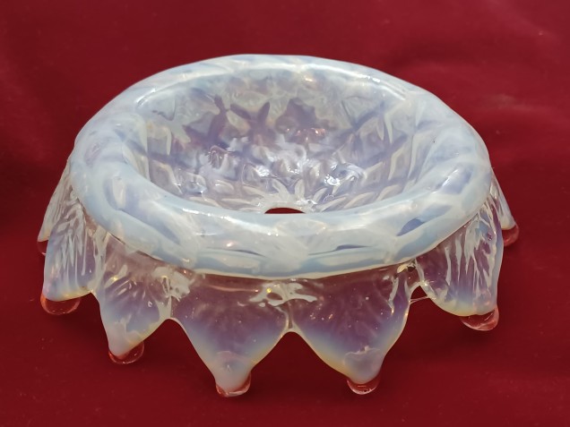 Murano Bobeche Milky Blue with pink tips 