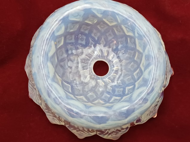 Murano Bobeche Milky Blue with pink tips 