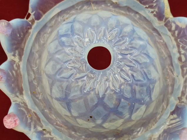 Murano Bobeche Milky Blue with pink tips 