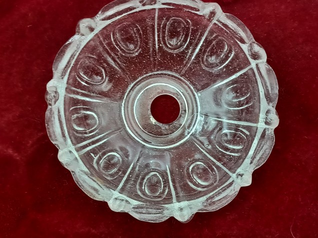 Glass chandelier pan