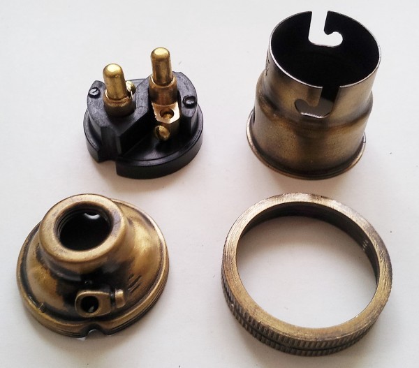 Bulb Holder BC B22 PLAIN SKIRT