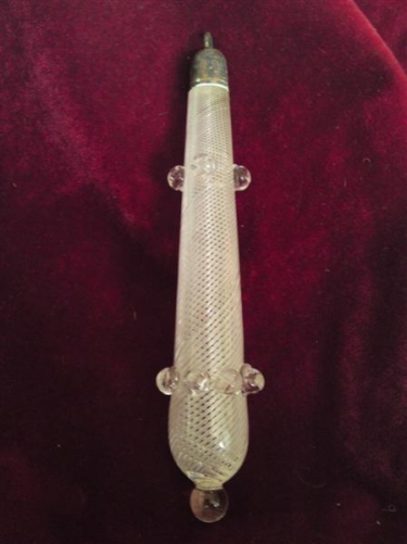 Beautiful Air twisted chandelier pendant