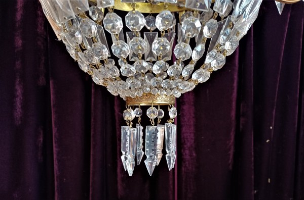 Crystal And Glass Chandelier 6 Arms 9 Lights Tent And Bag Style