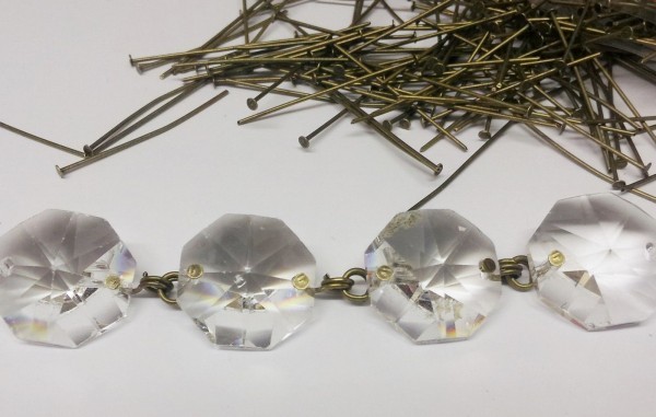 35mm CHANDELIER PINS IN OLD ANTIQUE BRASS. pack of 150