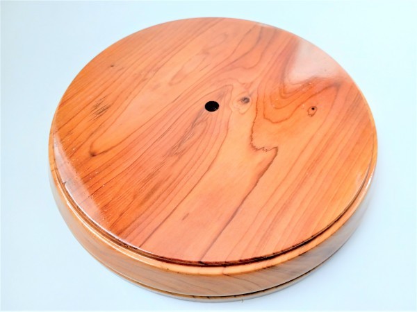 Hardwood pattress manufactured from Yew 240mm width